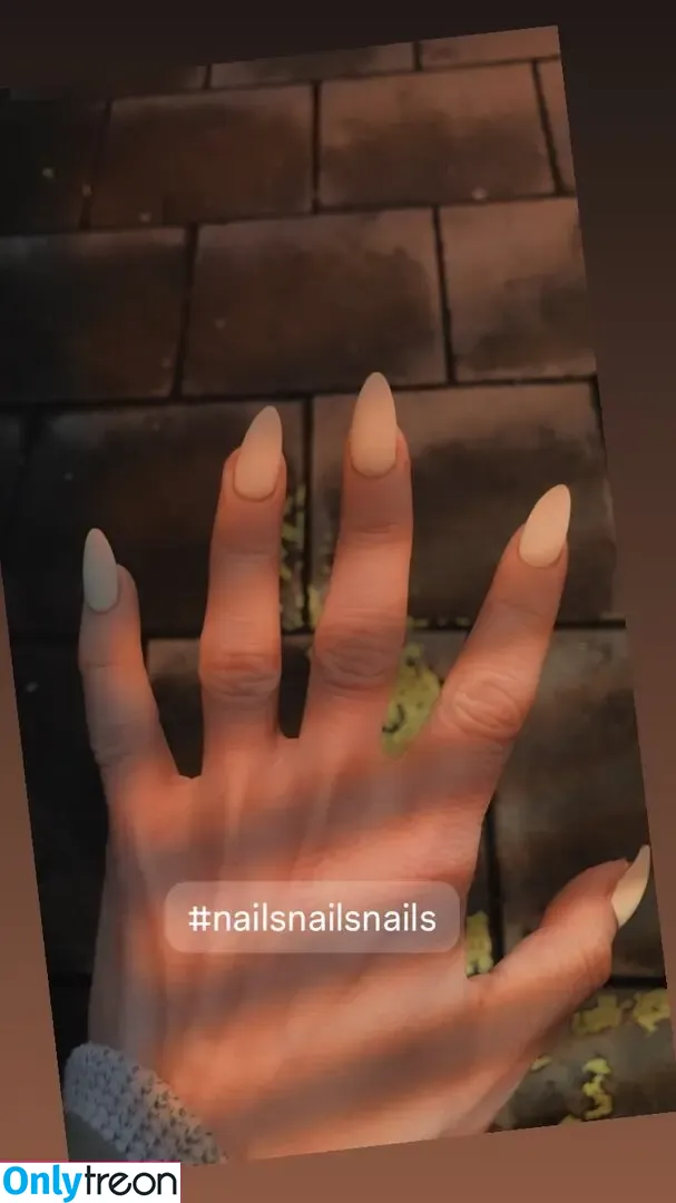 Lucrezia Millarini голая photo #0100 (lucreziaitv)