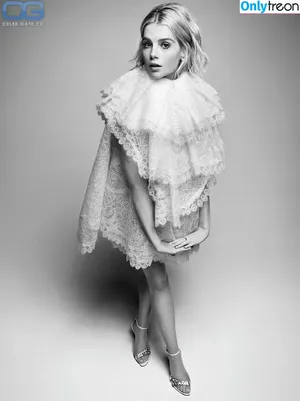 Lucy Boynton / lucyboynton1 nude photo #0169