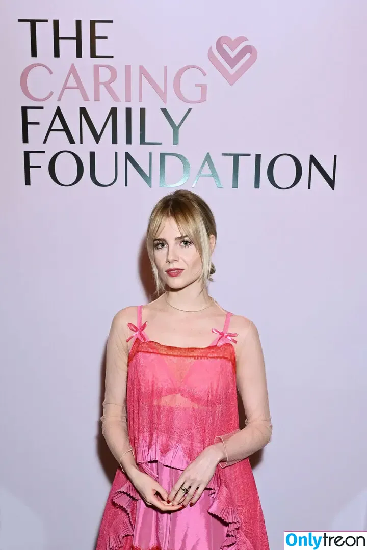 Lucy Boynton голая photo #0153 (lucyboynton1)