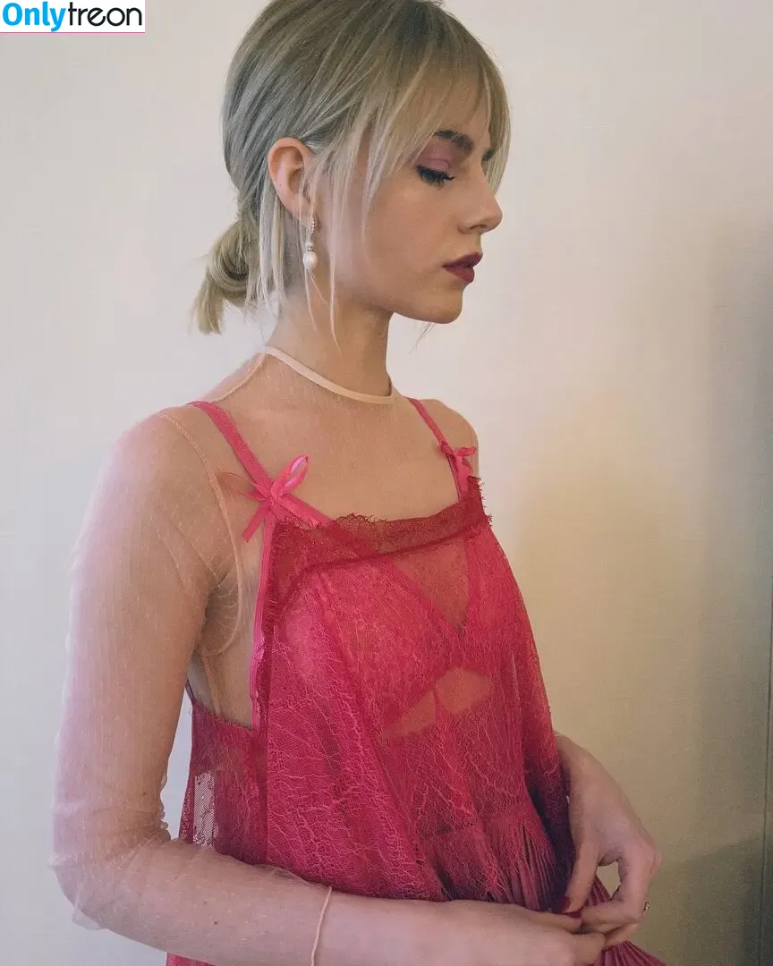 Lucy Boynton голая photo #0155 (lucyboynton1)