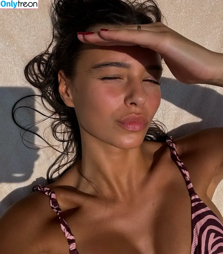 Lucy Bramani nude photo #0023 (Lucia / lucybramani / luxurylucia)
