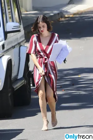 Lucy Hale / lucyhale фото голая #0599