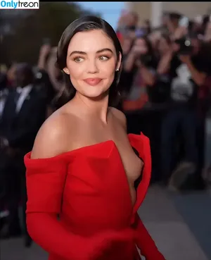 Lucy Hale / lucyhale фото голая #0639