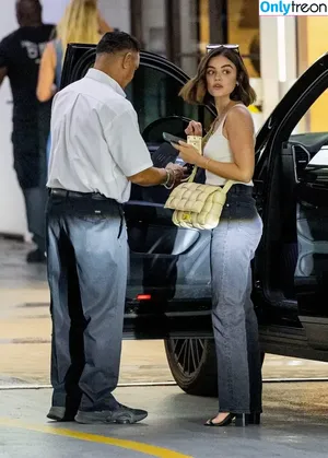 Lucy Hale / lucyhale фото голая #0642