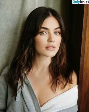 Lucy Hale / lucyhale фото голая #0655