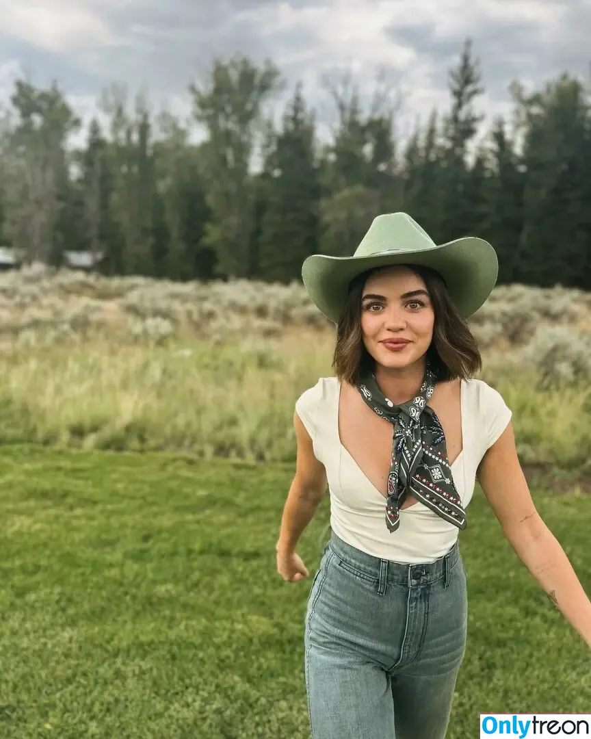 Lucy Hale nude photo #0658 (lucyhale)