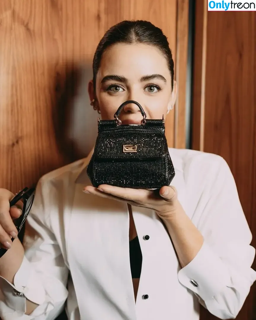 Lucy Hale голая photo #0699 (lucyhale)
