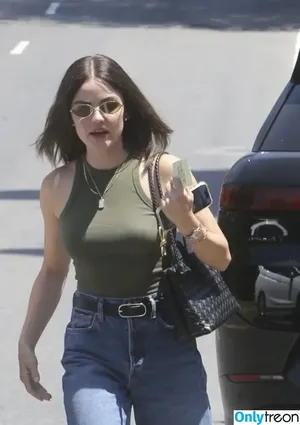 Lucy Hale / lucyhale nude photo #1010