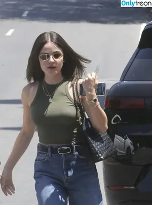 Lucy Hale / lucyhale nude photo #1012