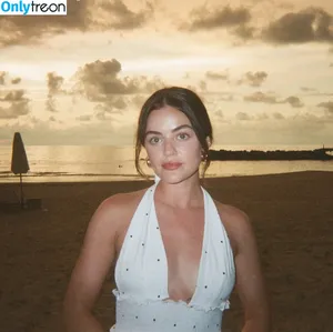 Lucy Hale / lucyhale nude photo #1018