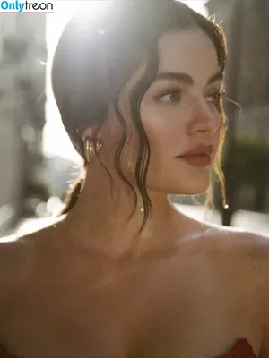 Lucy Hale / lucyhale фото голая #1056