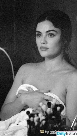 Lucy Hale / lucyhale фото голая #1058