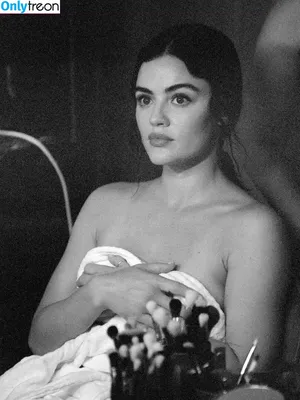 Lucy Hale / lucyhale фото голая #1065