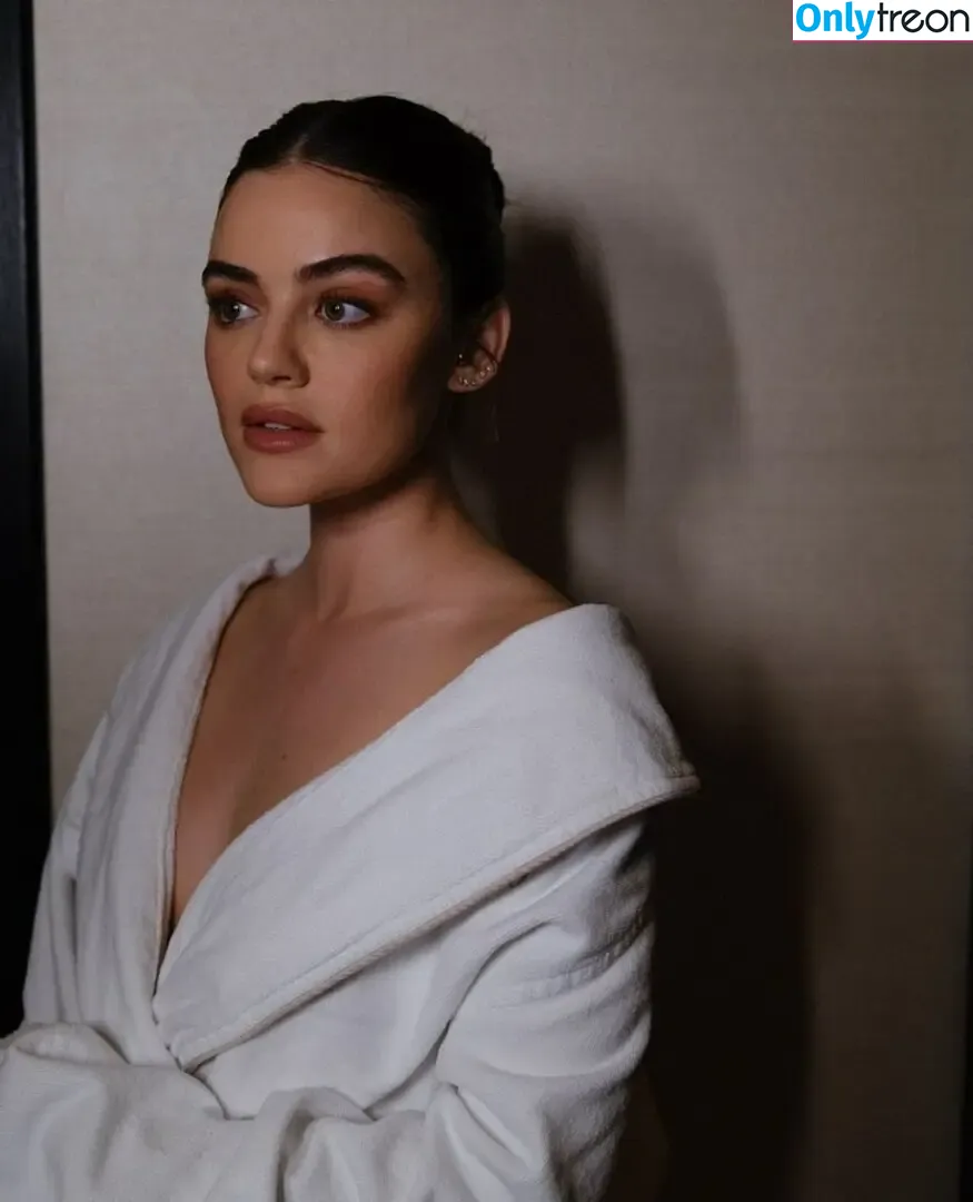 Lucy Hale nude photo #1016 (lucyhale)