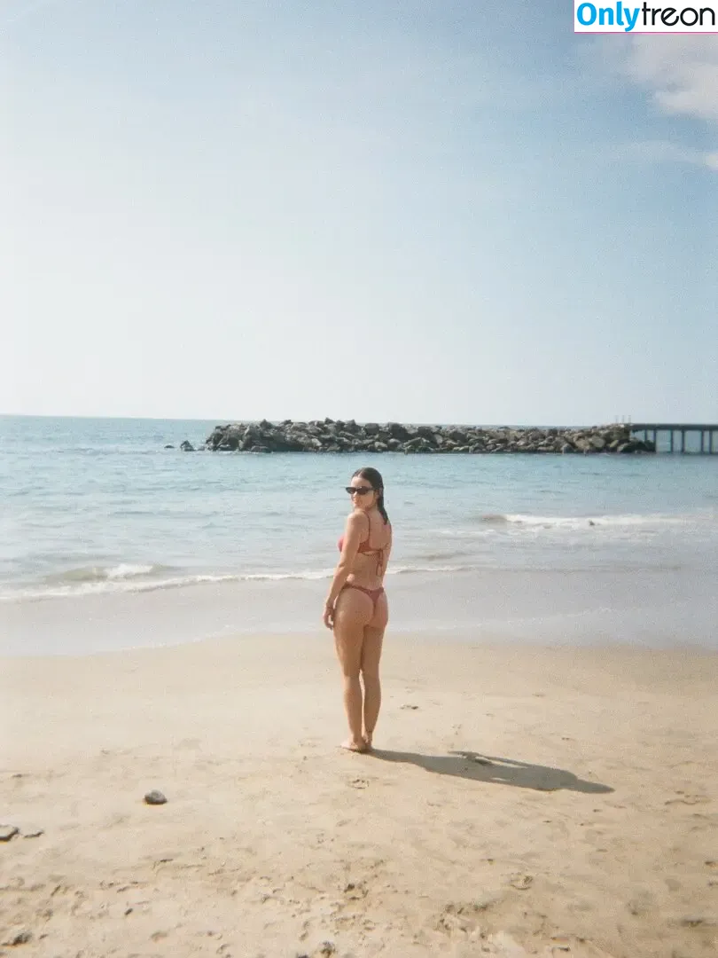 Lucy Hale nude photo #1031 (lucyhale)
