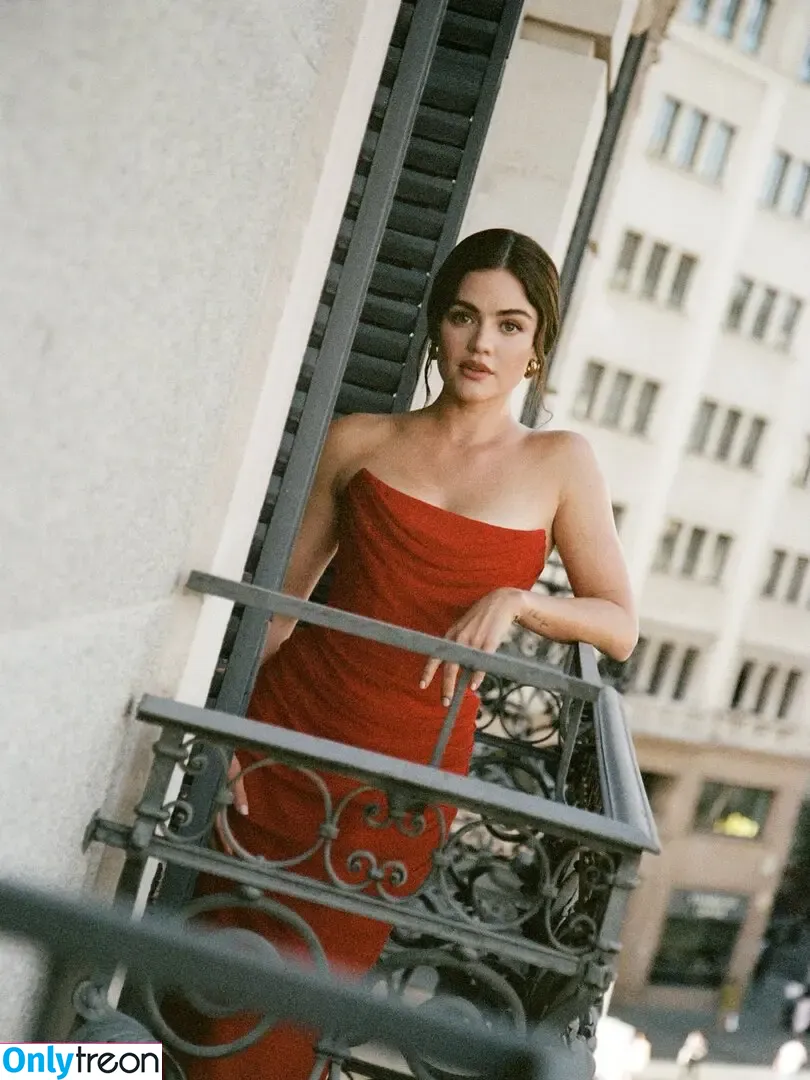 Lucy Hale nude photo #1064 (lucyhale)