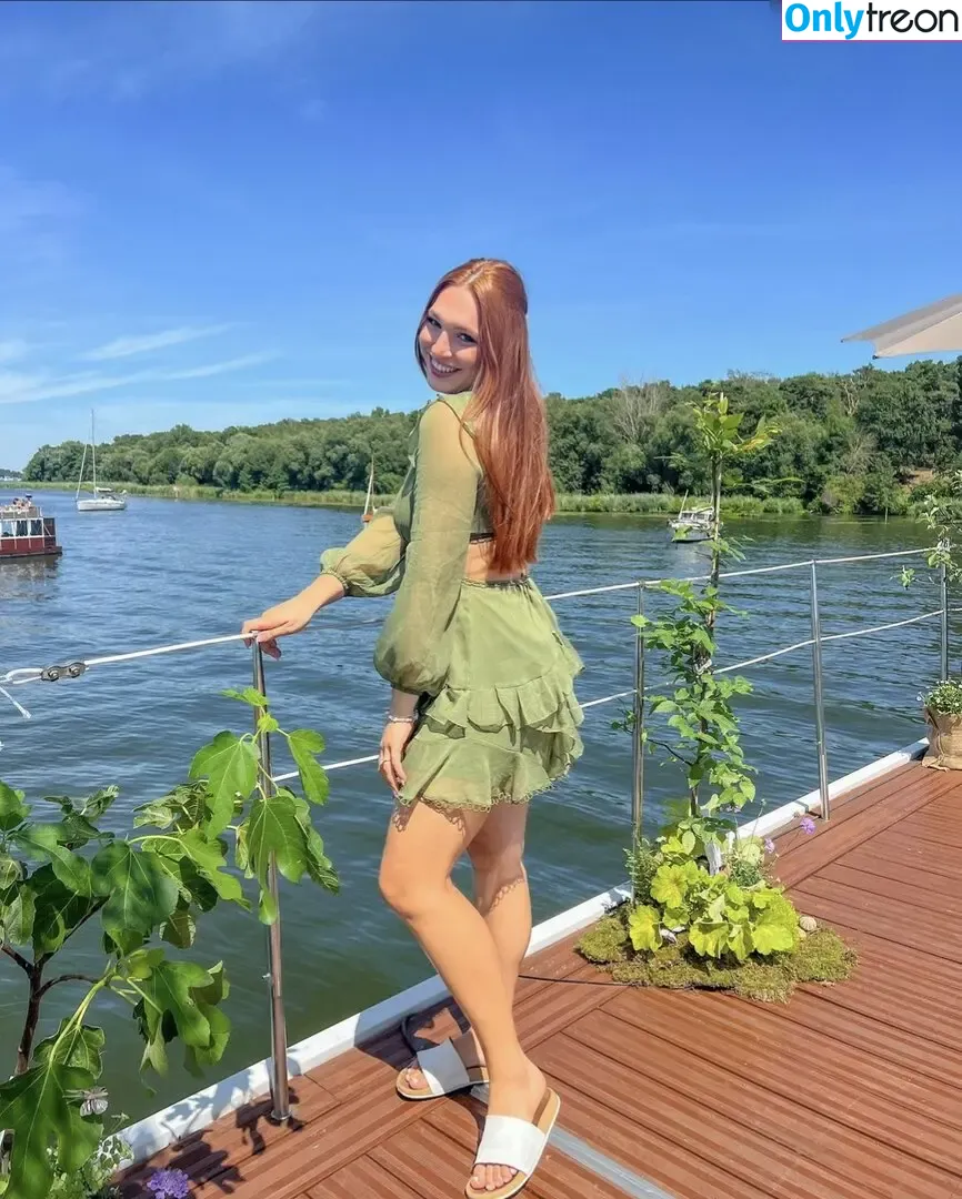 Lucy Lacht nude photo #0006 (lucy_lacht)