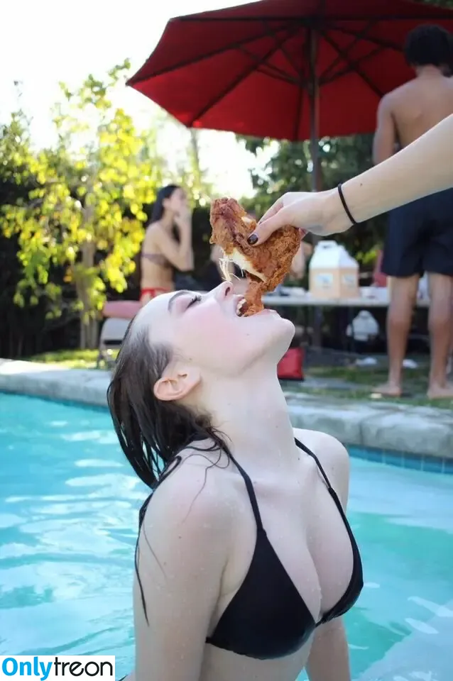 Lucy Loken nude photo #0011 (lucyloken)