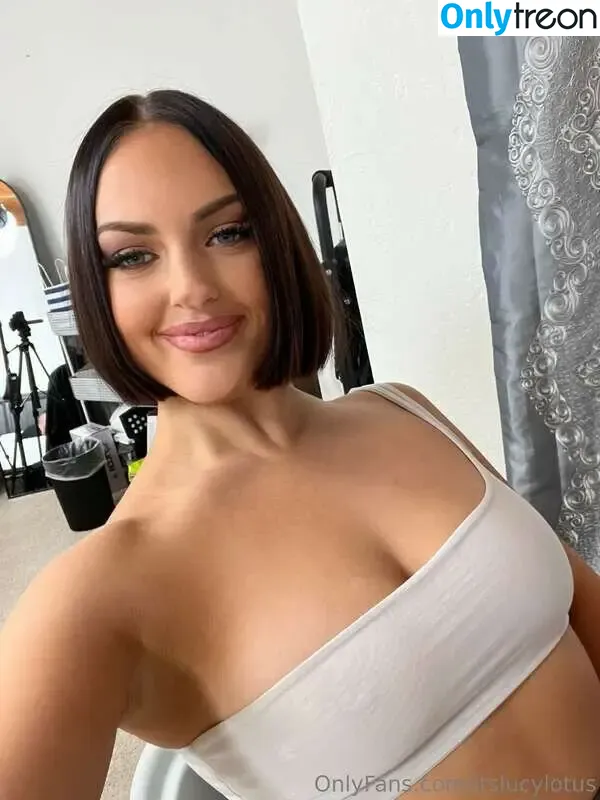 Lucy Lotus nude photo #0015 (itslucylotus / lombok_lover)