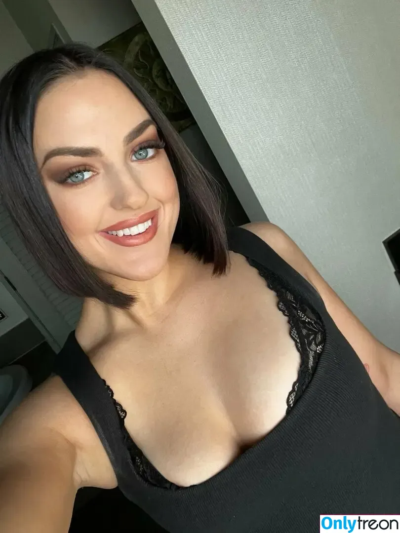 Lucy Lotus nude photo #0120 (itslucylotus / lombok_lover)