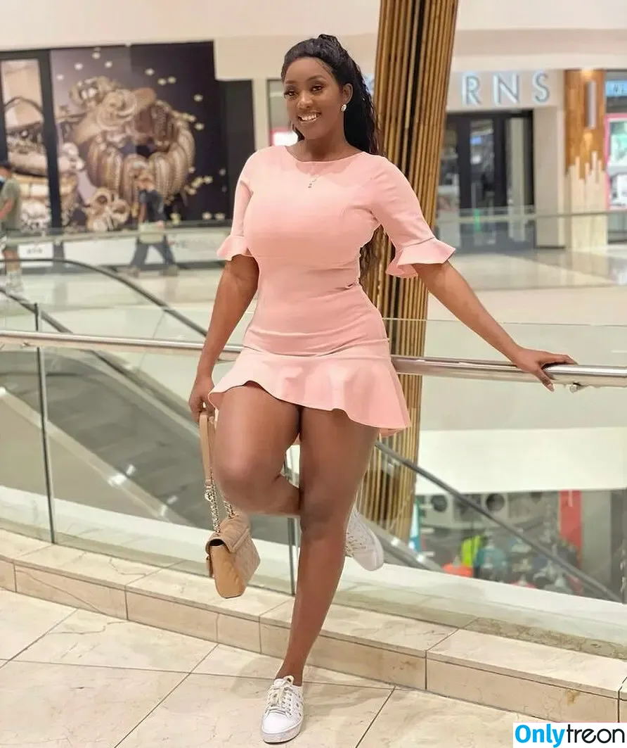 Lucy Malangh nude photo #0022 (lucy_malangh)