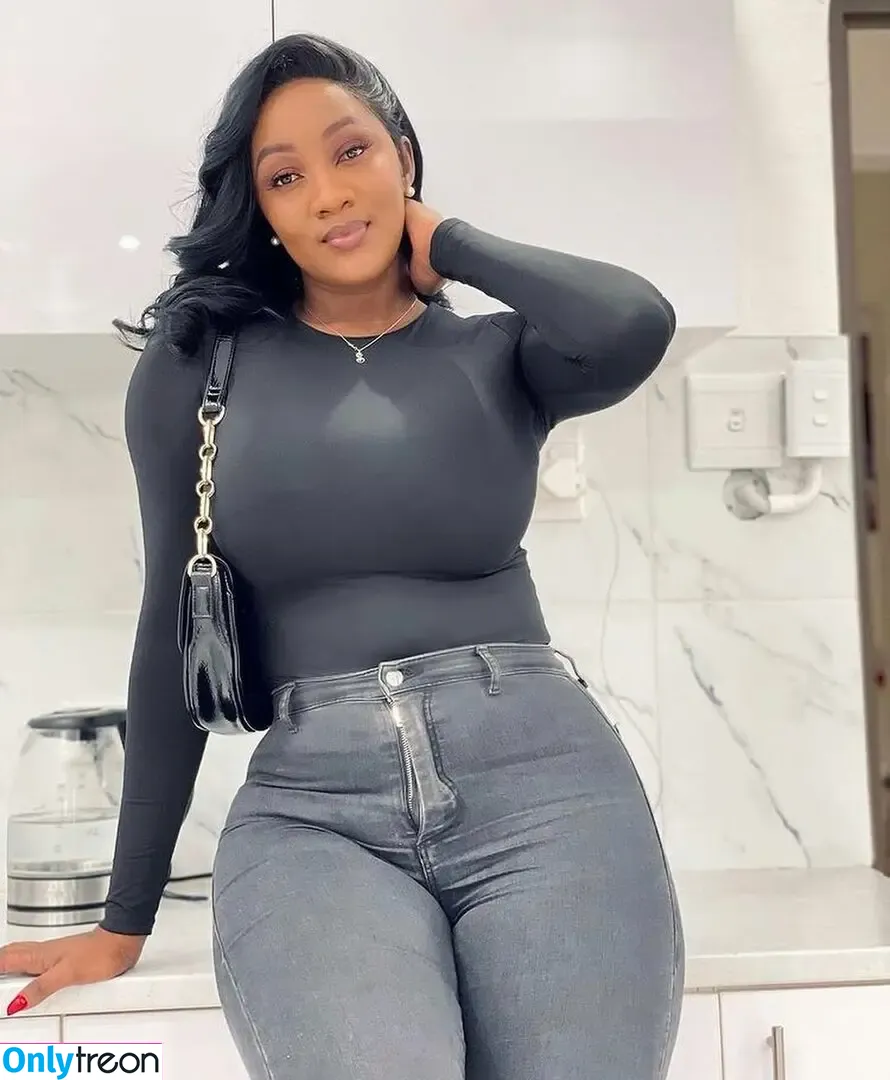 Lucy Malangh nude photo #0031 (lucy_malangh)