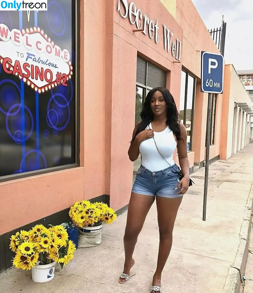 Lucy Malangh nude photo #0052 (lucy_malangh)