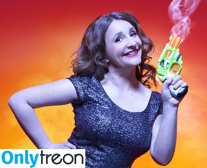 Lucy Porter голая photo #0006 (lucyportercomic)