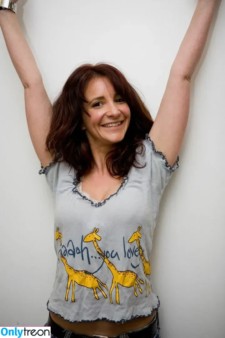 Lucy Porter голая photo #0025 (lucyportercomic)