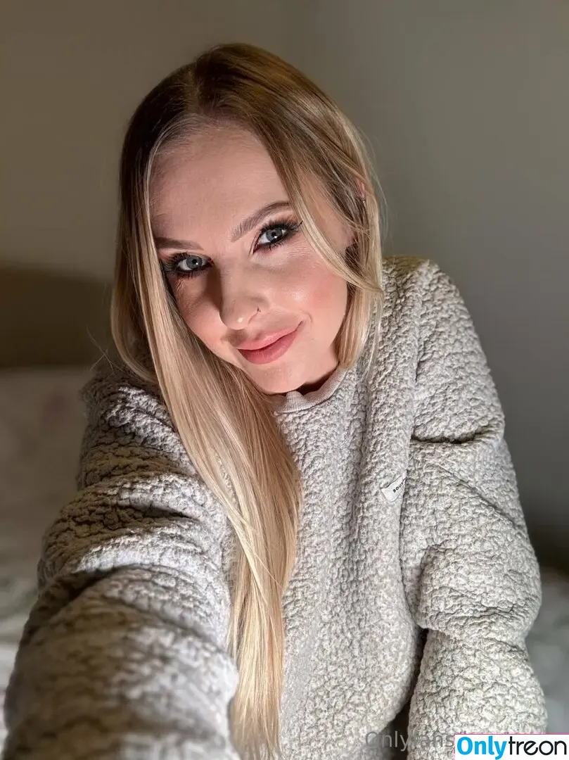 lucy_robinson голая photo #0021 (lucy_robinson)