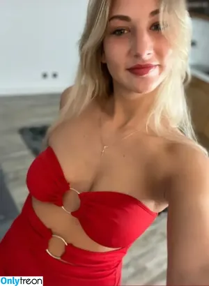  nude photo #0002