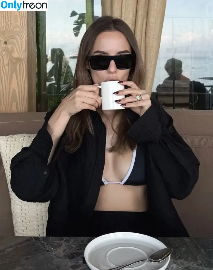 Lucy Watson голая photo #0024 (lucyrose97 / lucywatson)