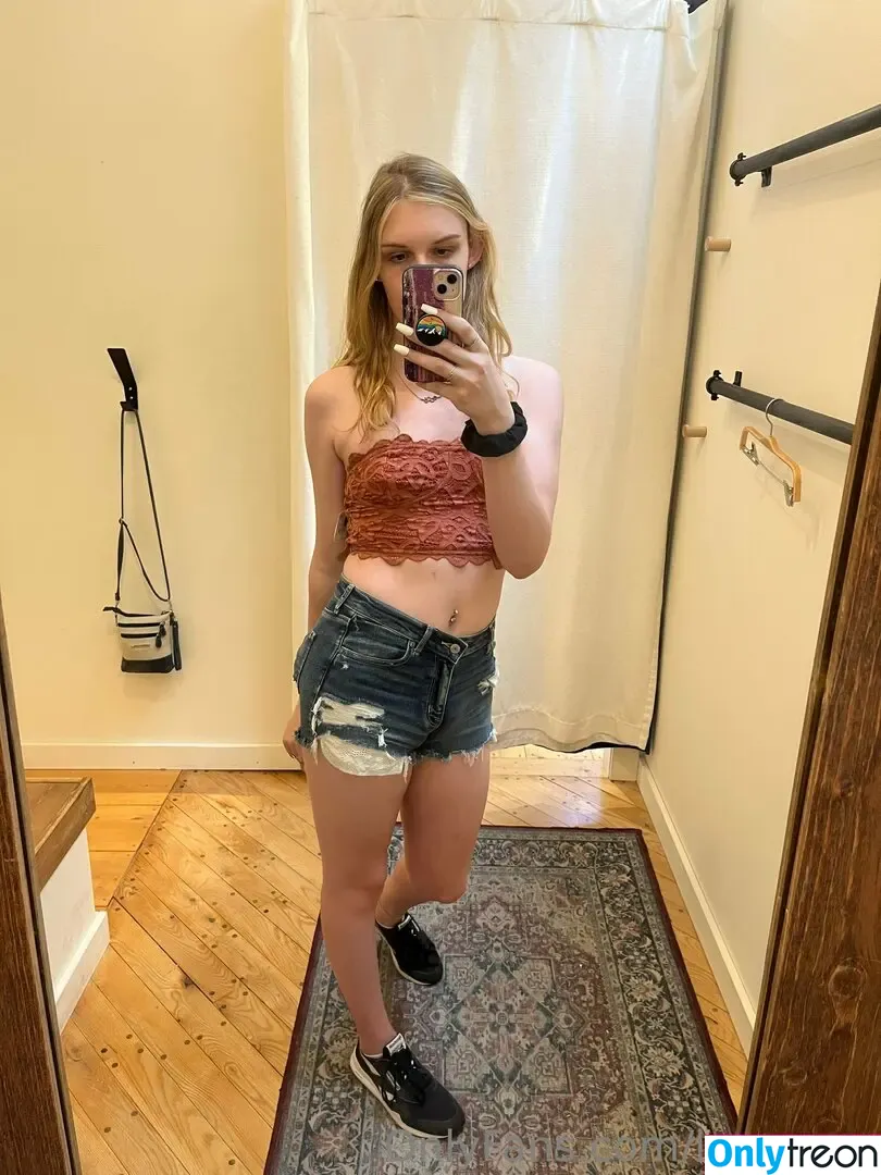 lucyaura nude photo #0025 (lucy_aura_8)