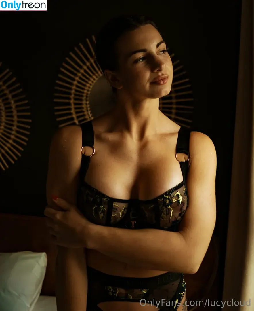 LucyCloud nude photo #0153 (lucycloudmusic)