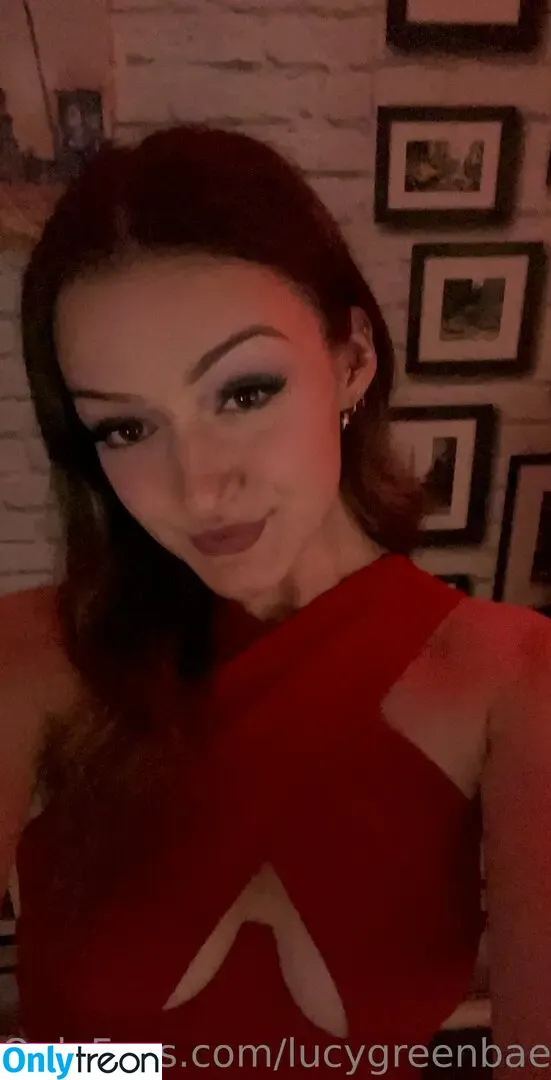 lucygreenbae nude photo #0003 (lucyycgreen)