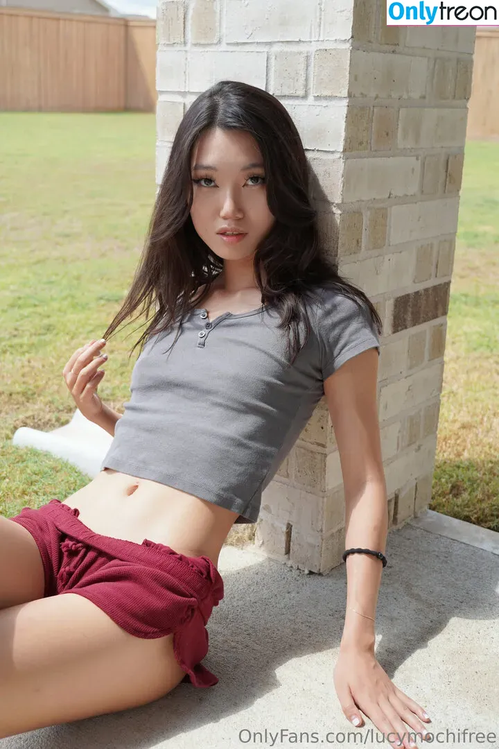 lucymochifree nude photo #0208 (kittylucymochi)