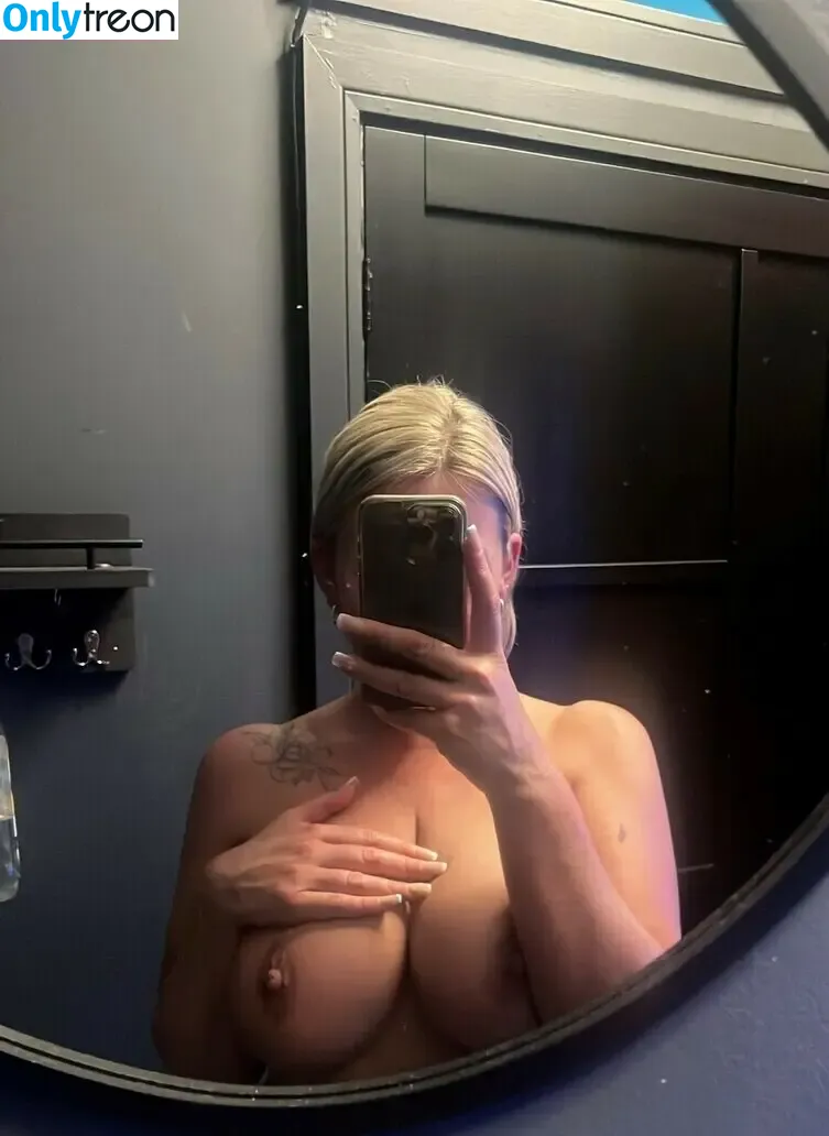 lucyredman79 nude photo #0036 (tiktok milf)