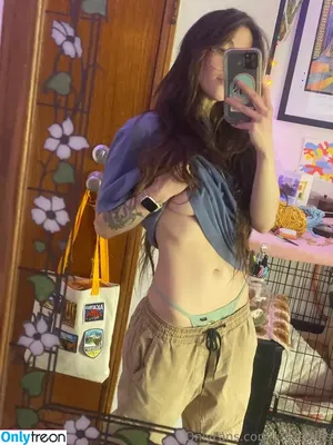 lucyskyes / Megan Bitchell's Sister / lucysykesrellie nude photo #0201