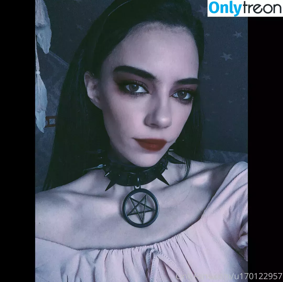 lucyvampi голая photo #0032 (lucyvamp)