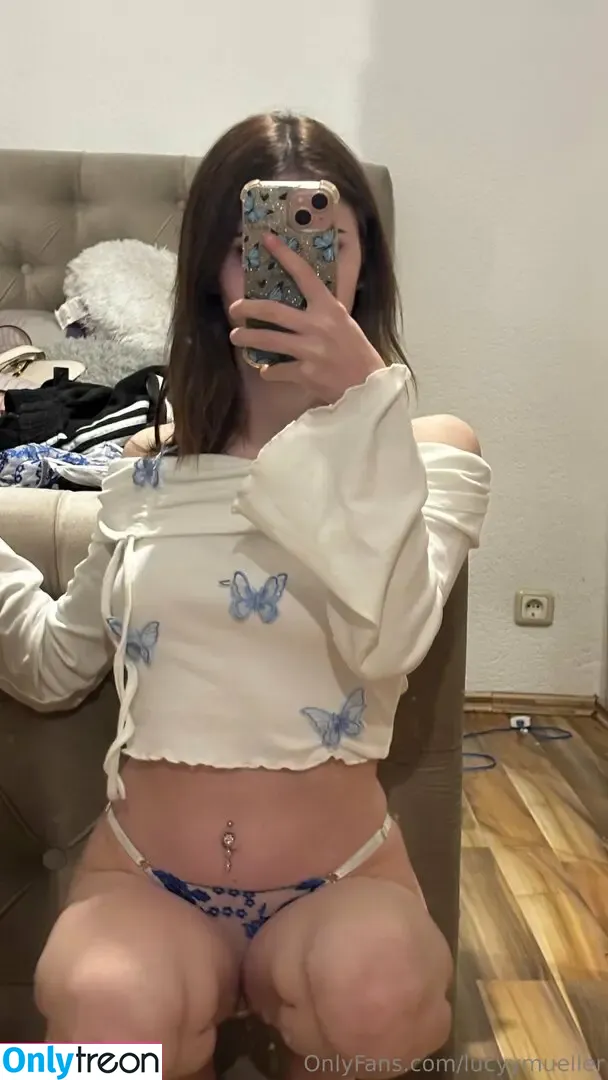 lucyymueller голая photo #0015 (lucyymueller)