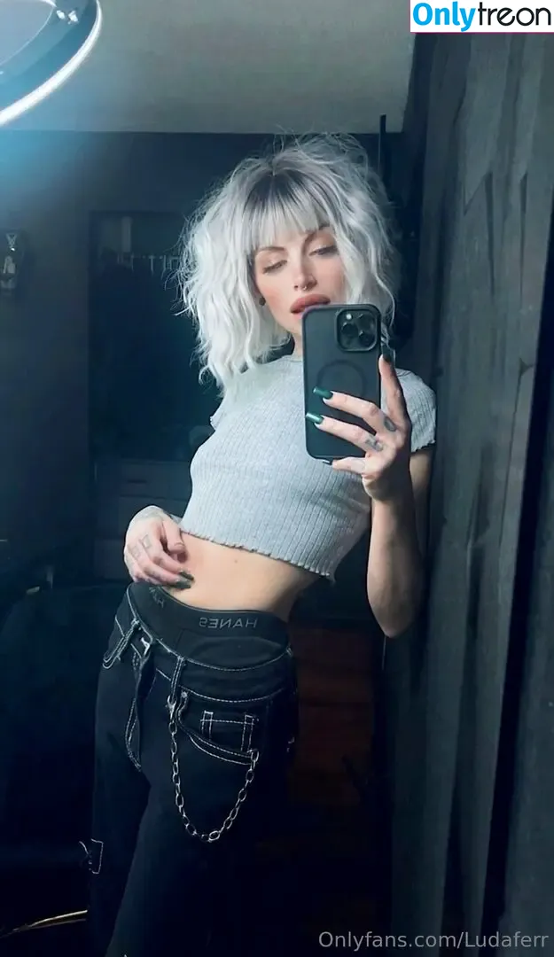 ludalot nude photo #0001 (ludasloot)