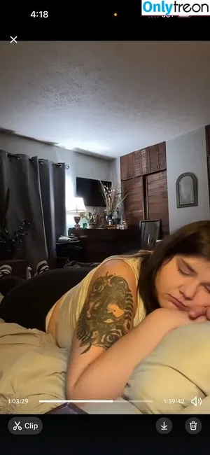 LuhSnowBunnyy / Hbooty / luhsnowbunnyy93 nude photo #0001