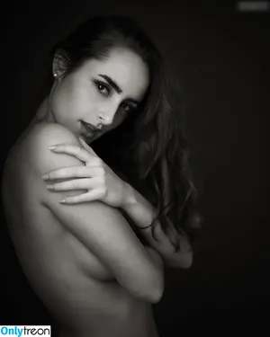 Luisa Goldhammer / sebastianlapke nude photo #0040