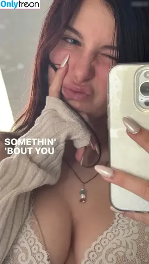  nude photo #0002