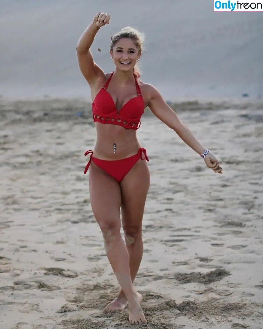 Luisa Madeline Geigle nude photo #0014 (luisa_madeleine_geigle)