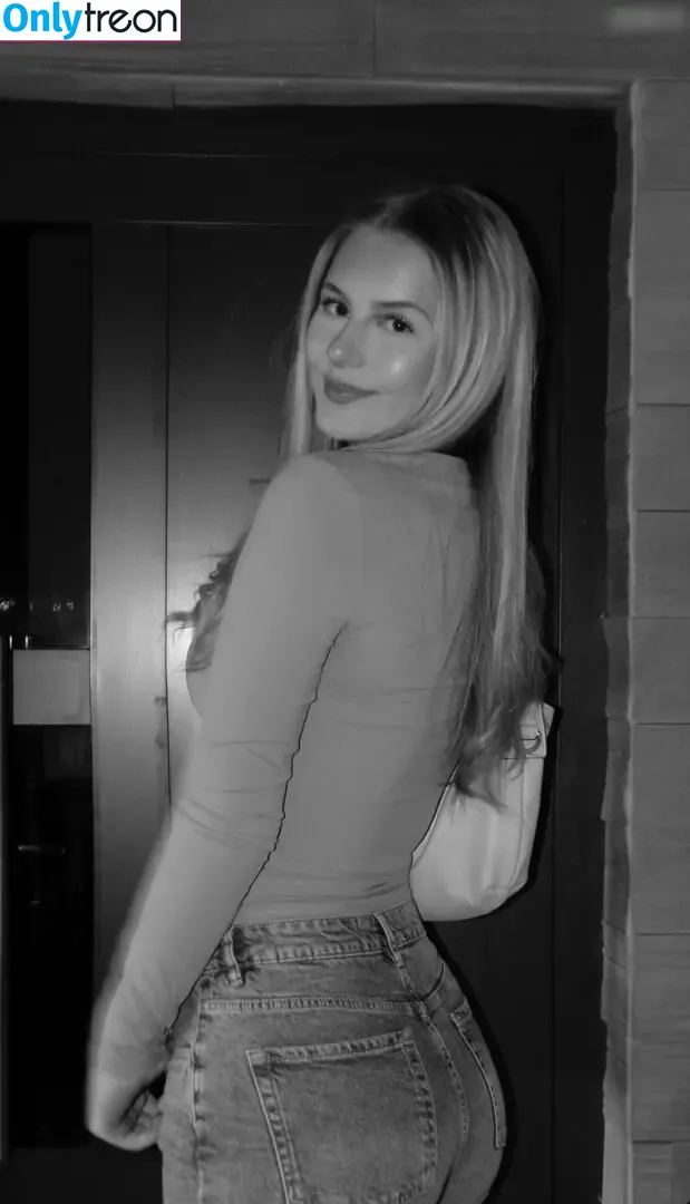 Luisa.mnck nude photo #0067 (Luisa.mnck)