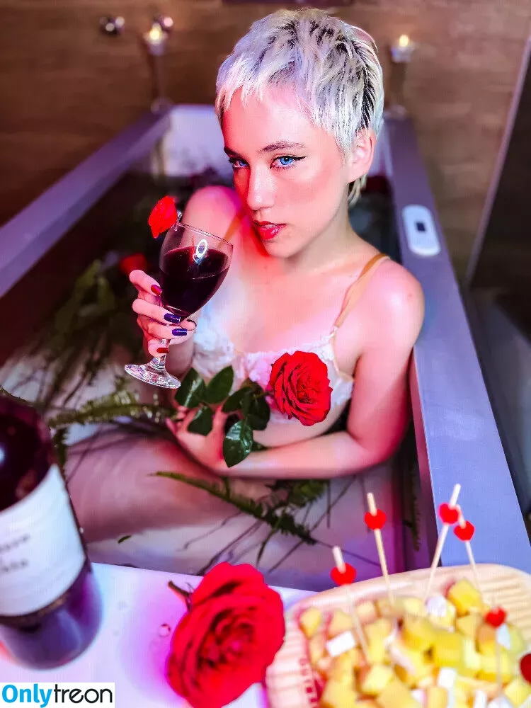 Luisa Roma голая photo #0070 (iuromacos / luromacos)