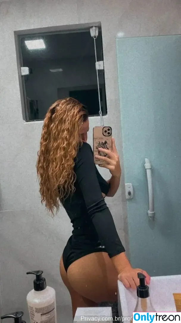 Luizacockles nude photo #0025 (lu.cockles / luizaconlaz)