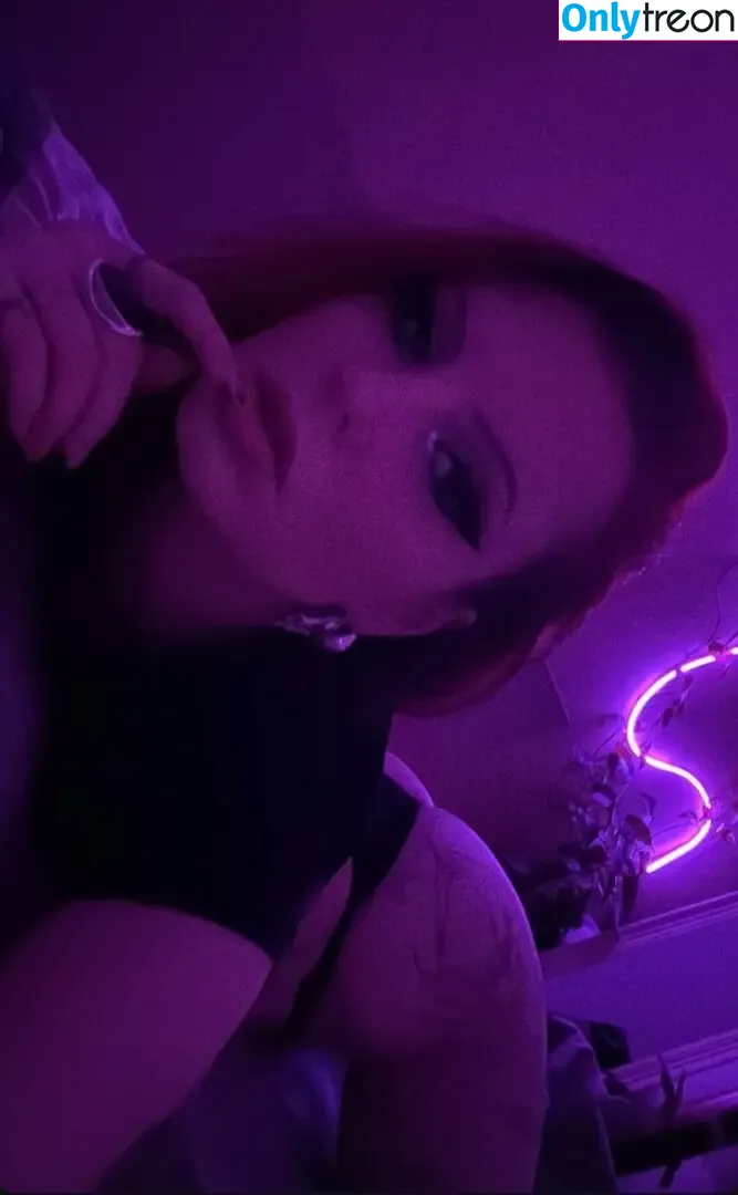 Lulu._xdream голая photo #0001 (Lulu._xdream)