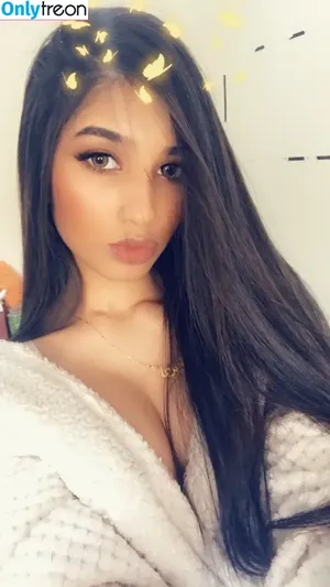 Lulwiii / lilbiii / lulwabuhsyeen nude photo #0004